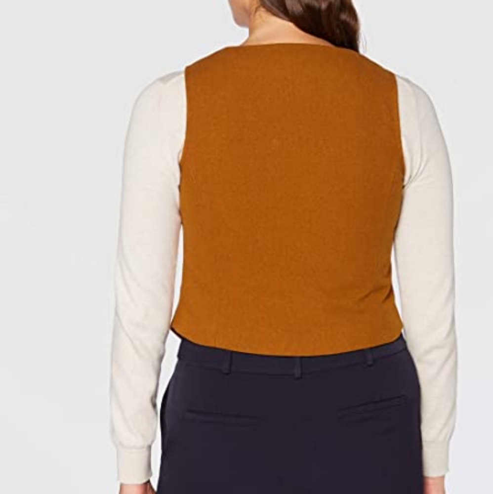 Finishing touches vest in burnt orange - Picture 5 of 16
